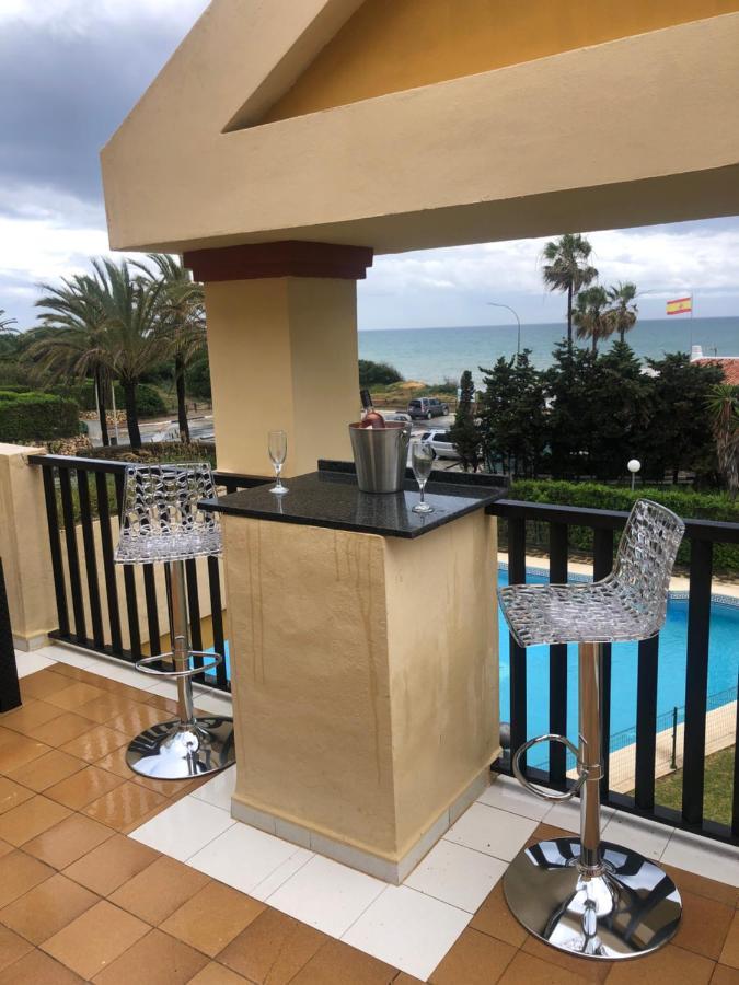 Beachfront Apartment - Sea Views - Marbella Exteriér fotografie