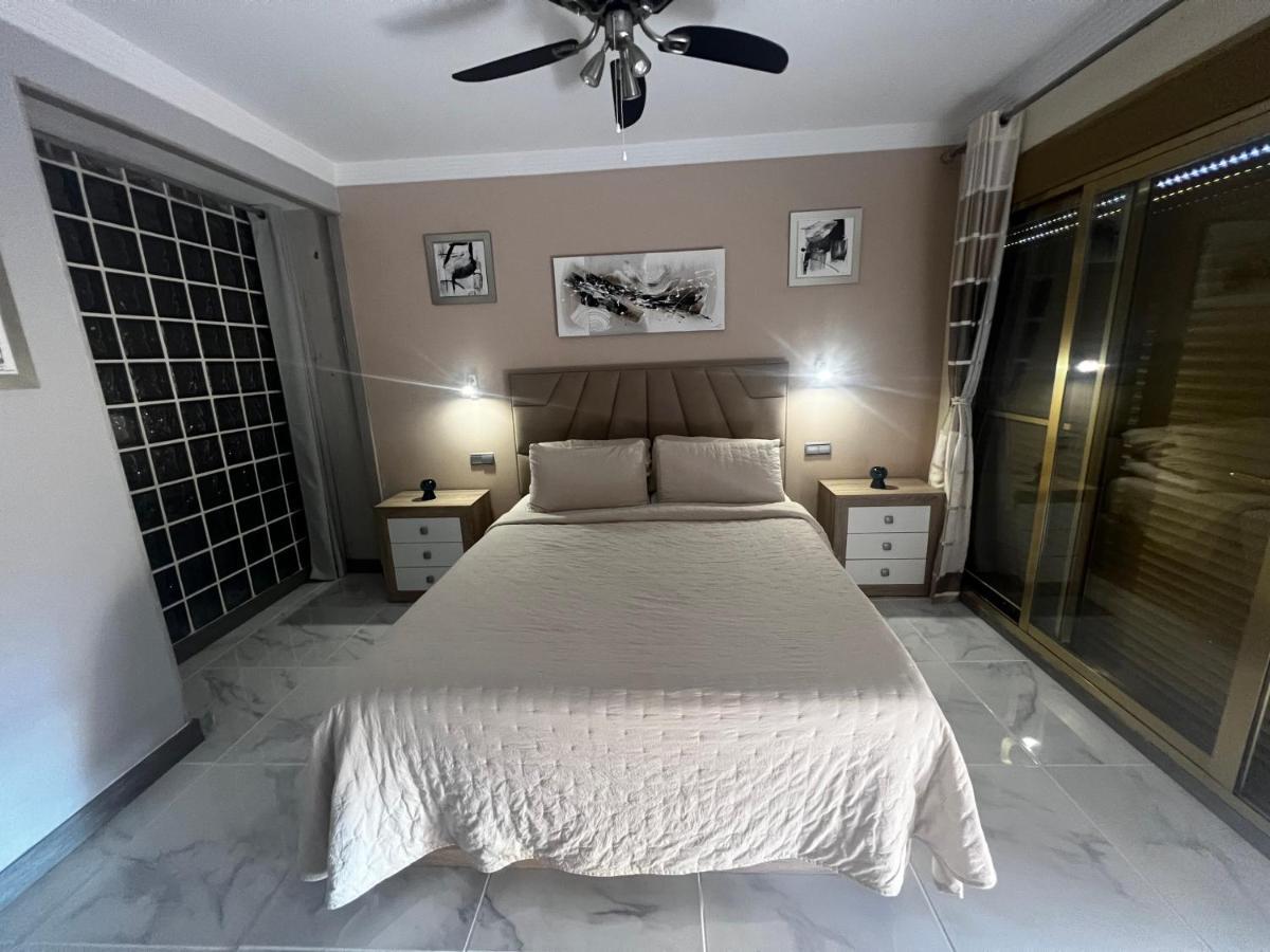 Beachfront Apartment - Sea Views - Marbella Exteriér fotografie